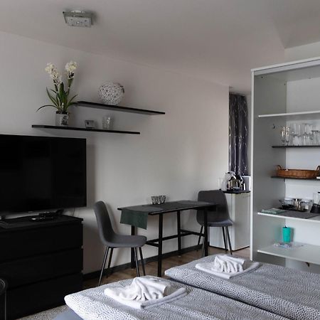 Apartman Navrchu เบรซโน ภายนอก รูปภาพ